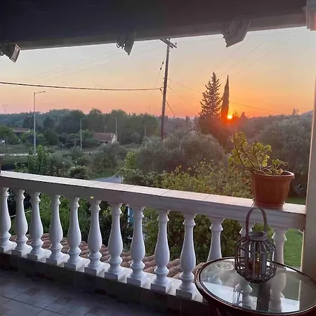 Vakantiehuis 5 Bedroom Unique Ionian House *