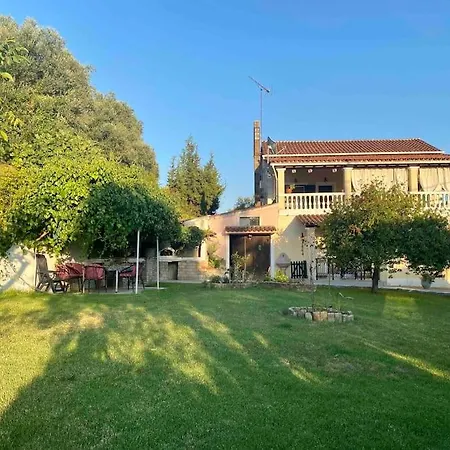 Vakantiehuis 5 Bedroom Unique Ionian House